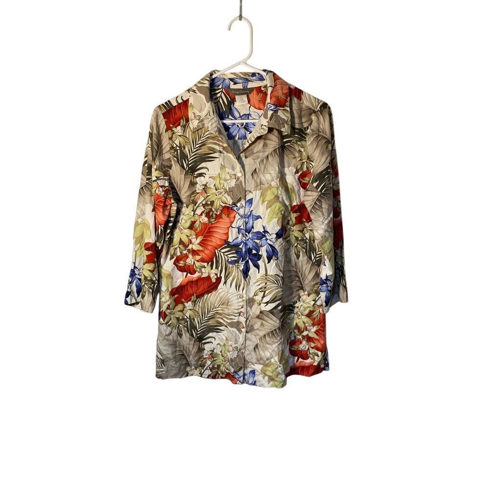Tommy Bahama women’s 100% silk floral, 3/4 asleep blouse M